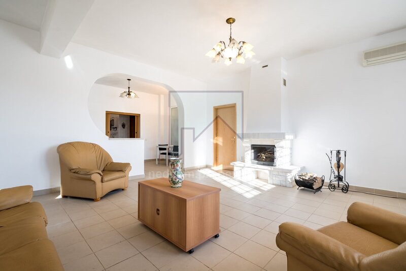 Cocioc, Peris, teren+vila S+P+1, nu ratati ocazia de a o viziona.